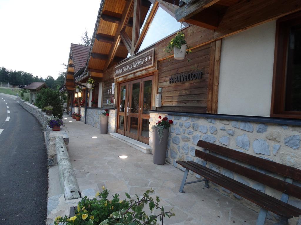 Hotel Du Col De La Machine Saint-Jean-en-Royans Luaran gambar