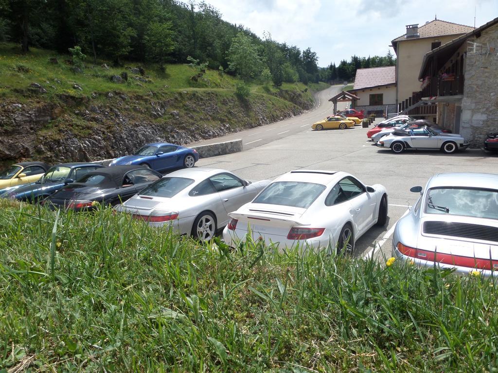 Hotel Du Col De La Machine Saint-Jean-en-Royans Luaran gambar